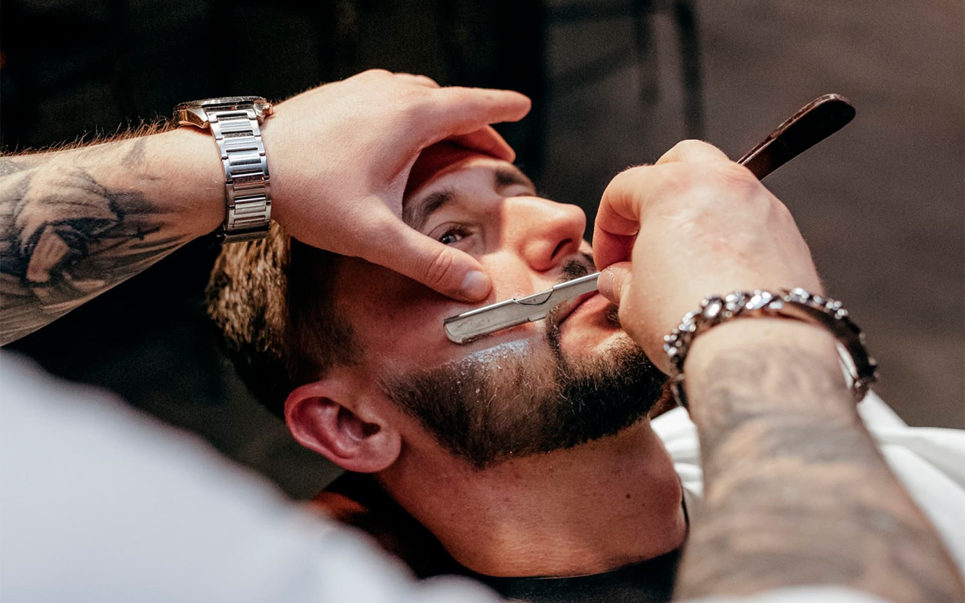 Опасное бритье:
Искусство и Традиции